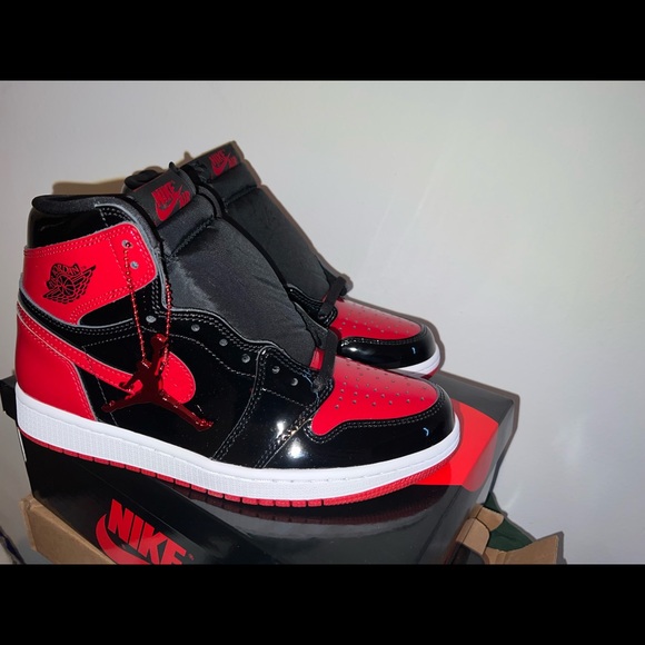 Jordan 1 Patent Red - Picture 2 of 2